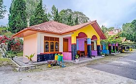 OYO 92240 Taman Wisata Iman Ii Near Taman Wisata Iman Sitinjo